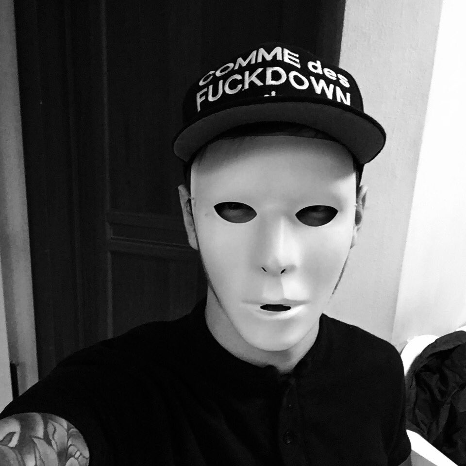 dima_alexandrov's tweet photo. Я готов! #Halloween #levelupbar https://t.co/gGlSjAsEwm