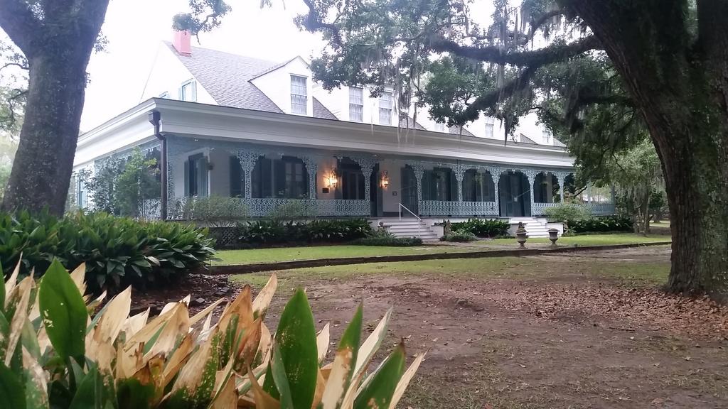 Stayed at the Myrtles last night...yes it was as creepy as ppl say it is.
