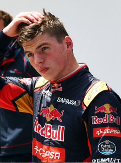 F1Battles's tweet photo. #150thTweet
Which Toro Rosso driver has been better this year?
RT for Max Verstappen
Fav for Carlos Sainz Jr https://t.co/zlIJ9PVPPJ