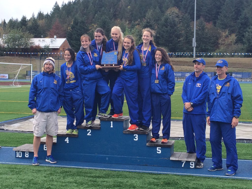 ORMilesplit's tweet photo. Girls 4A team podium: South Umpqua 4, Molalla 3, Sisters 2, and Suislaw are your champions! #ORstatechamps https://t.co/BxC0STOnaG