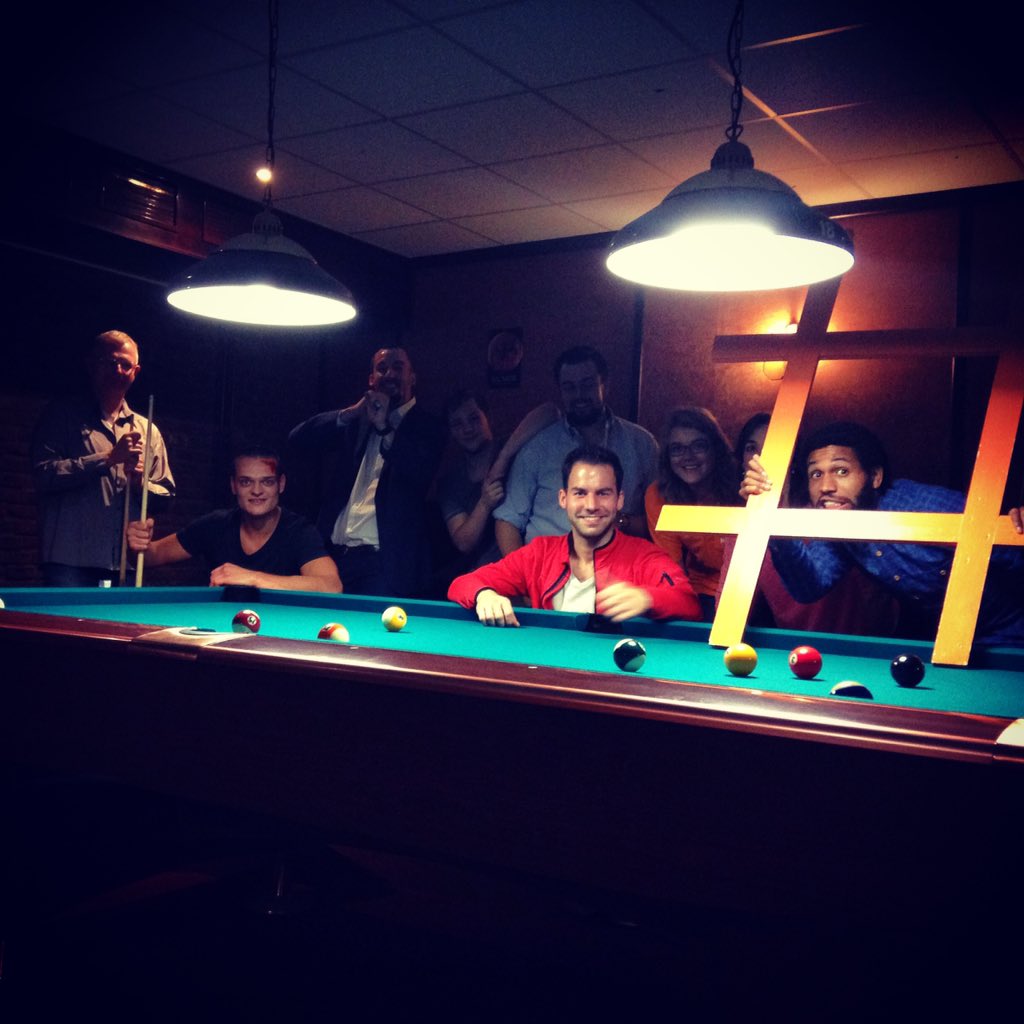cplubbers's tweet photo. 'Selfie' met die hashtag! Just playing some pool.. #nonstoppresent @presentdenhaag #slapenkanaltijdnog https://t.co/0hBbnBp6ZJ