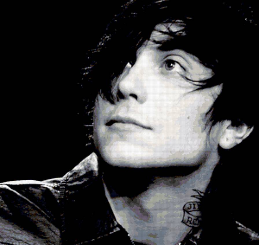 Linaria_Frost's tweet photo. #HappyBirthdayFrankIero 
С ДНЮШЕЙ, ЛЮБИМЫЙ ФРОНЧИК
ЗДОРОВЬЯ ТЕБЕ И СЧАСТЬЯ
И ЩЕНОЧКОВ
ОЧЕНЬ ТЕБЯ ЛЮБИМ https://t.co/gCyRU5W2r0