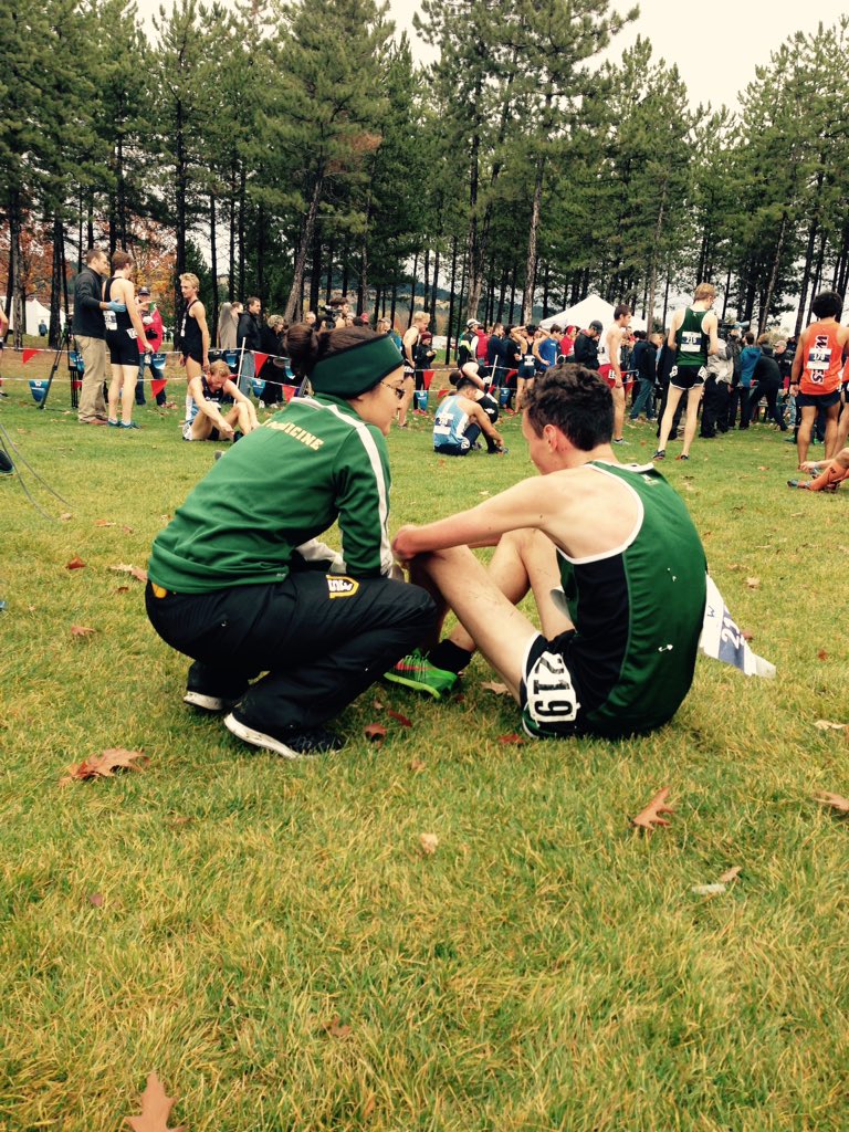 jrorossy's tweet image. Great job by @USFDonsAP Nicole Perez!  @DonsXCTF couldn't do it without you. #15sports1team