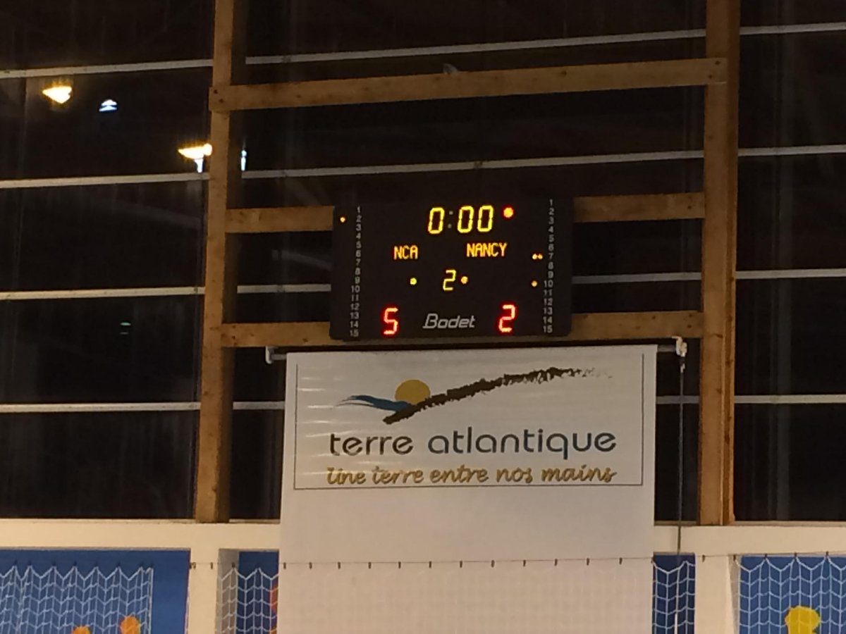 OSdelinfo17's tweet image. Mi-temps à #saintjeandangely @NCAngerien 5-2 Nancy. #waterpolo #proadames