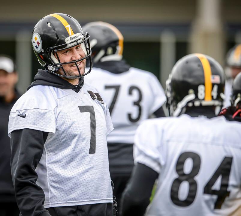 steelers's tweet photo. When someone asks if you have plans on Sunday... https://t.co/8qIh4SC1hA