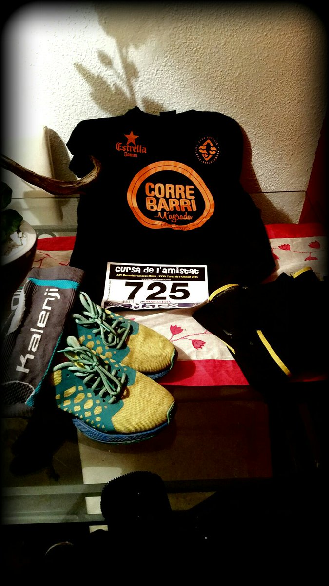 arturolaredo89's tweet photo. Mañana toca cursa! #cursadelsamics #run https://t.co/B0Y9j92LKK