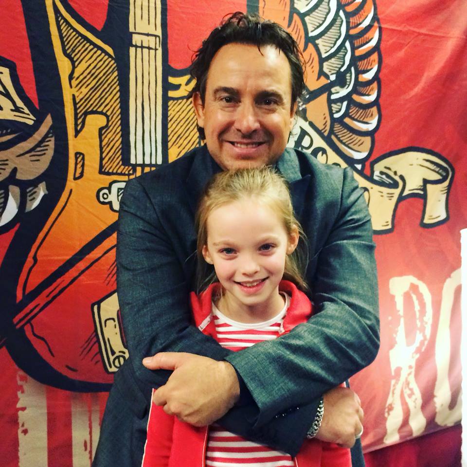 WijkeM's tweet photo. @borsato @WarChildHolland wij waren een van de gelukkige winnaars, wat hebben we ervan genoten!! Nogmaals dank! https://t.co/hk5UOwK6gL