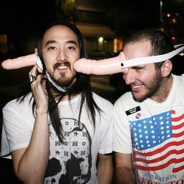 😂😂😂 Happy Halloween! 😆😆😆 @thecobrasnake #throwback https://t.co/ZtZUBM9phg