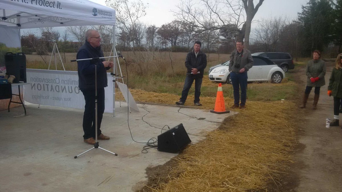 FredEisenberger's tweet photo. Another fabulous #HamiltonConservationAuthority land Acquisition on East Mountain near Dofasco Sports Park. #HamOnt https://t.co/ON8x4kYbfC