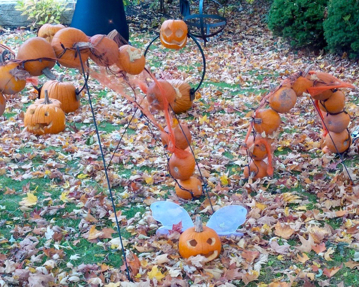 ShawnyJeann's tweet photo. There's a pumpkin fairy down, but the rest of his buddies are still waiting to party in #etoboocoke for #Halloween! https://t.co/dg7z4NLciH