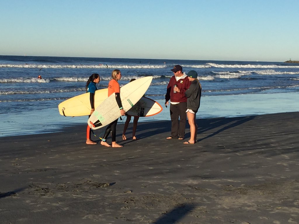 AllardVUSD's tweet image. What a great way to spend a Saturday morning. Hanging with @MissionVistaHS Surf Team. #wave #surfcompetition