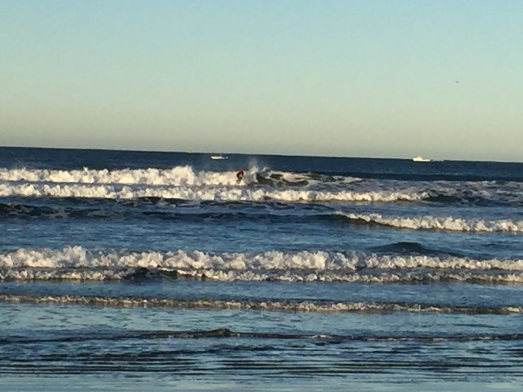 AllardVUSD's tweet image. What a great way to spend a Saturday morning. Hanging with @MissionVistaHS Surf Team. #wave #surfcompetition