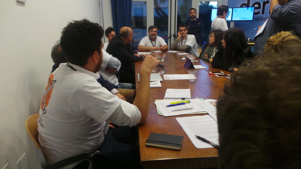 I3dApp's tweet photo. Tavolo #comunicazione, un piccolo cambio di location che aiuta la creatività. #hackingmelanoma #innovazione https://t.co/9EdoMmHi30