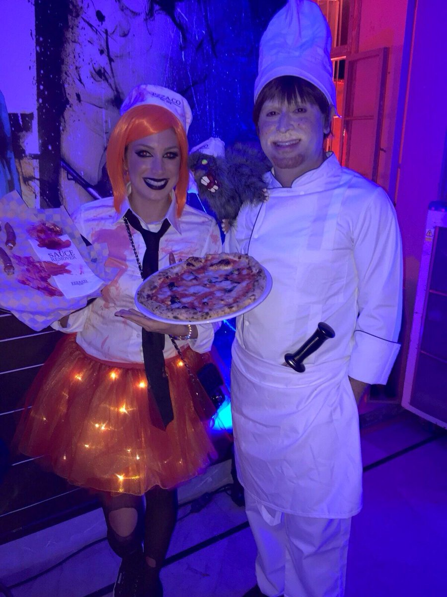 Mhamadedelbi's tweet photo. Throwback to Halloween party!
Make up well done by @amiramakeupartist ...
Aren't they cute? 💁🎀 #MKedelbi #halloween https://t.co/zFnX3Xw6XC