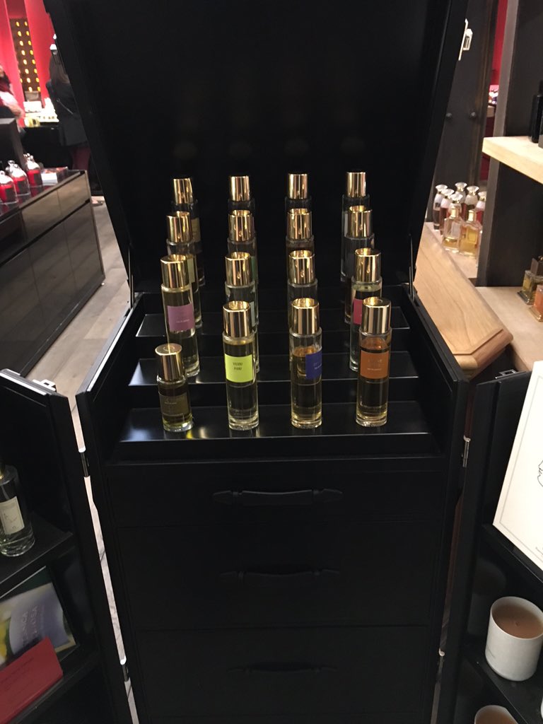 BastienH1's tweet photo. A la découverte de #TabacTabou de @ParfumdEmpire chez #Jovoy https://t.co/1S8iHKTpP0
