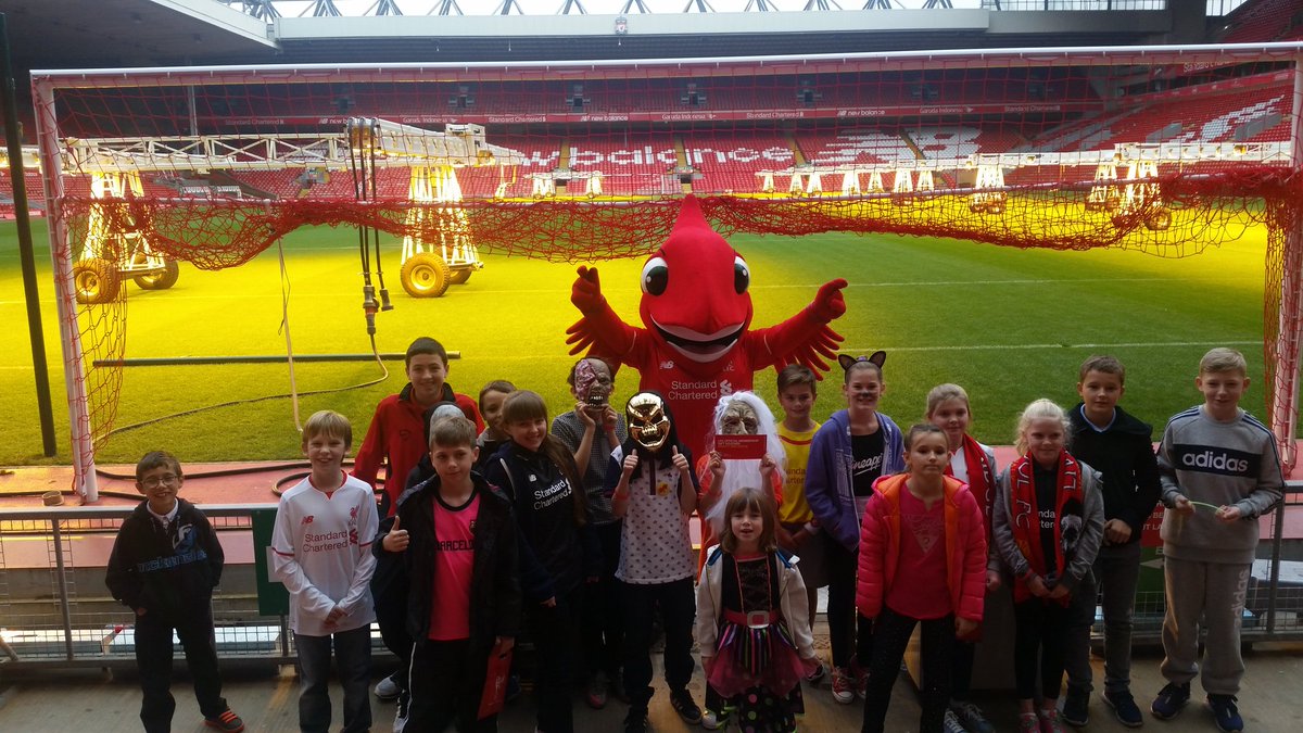 MightyRed_LFC's tweet photo. A very #HappyHalloween today. Bringing 3 points home, We cheered from the Kop! 
Thanks @whatsonLFC @BootRoomCafe https://t.co/LYAoBLl9WA