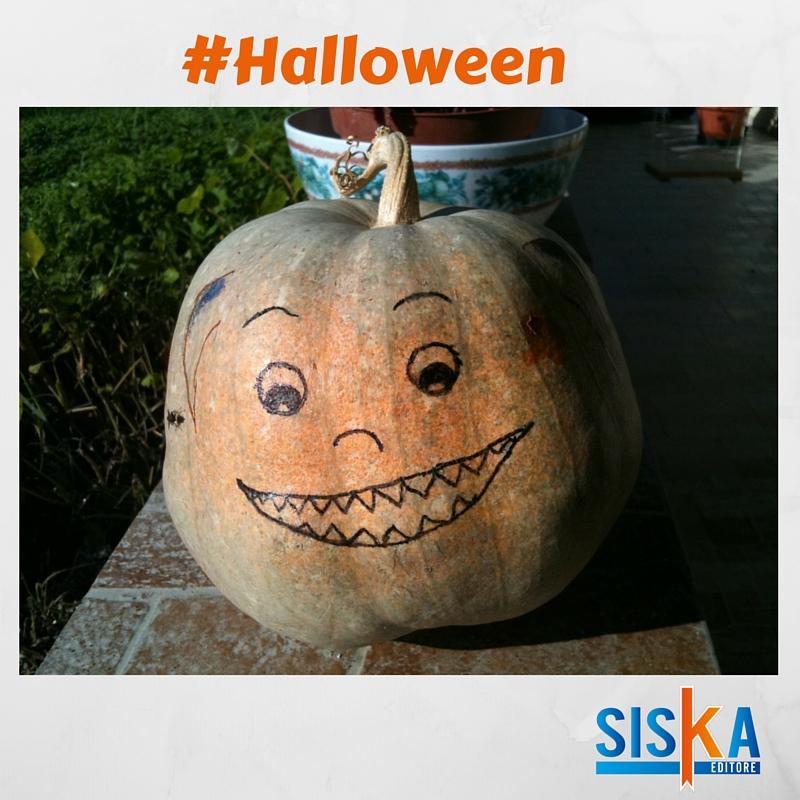 SiskaEditore's tweet photo. Dolcetto o scherzetto? Buon #Halloween Siskidi amici! https://t.co/JLtuvU2y1T