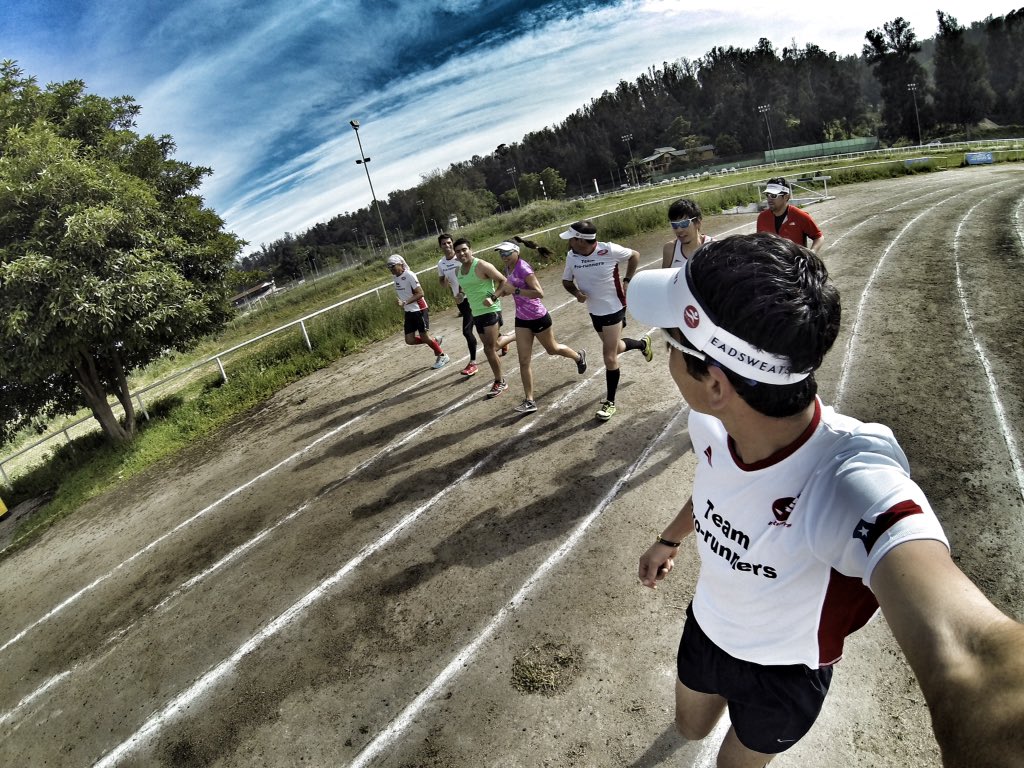 TeamproRunners's tweet photo. Buen entrenamiento hoy, 10min grupal 20min intensidad media, 10min intensidad alta y 10min grupal #YoElegíCorrer 👍🏃 https://t.co/hoXcjGa4PX