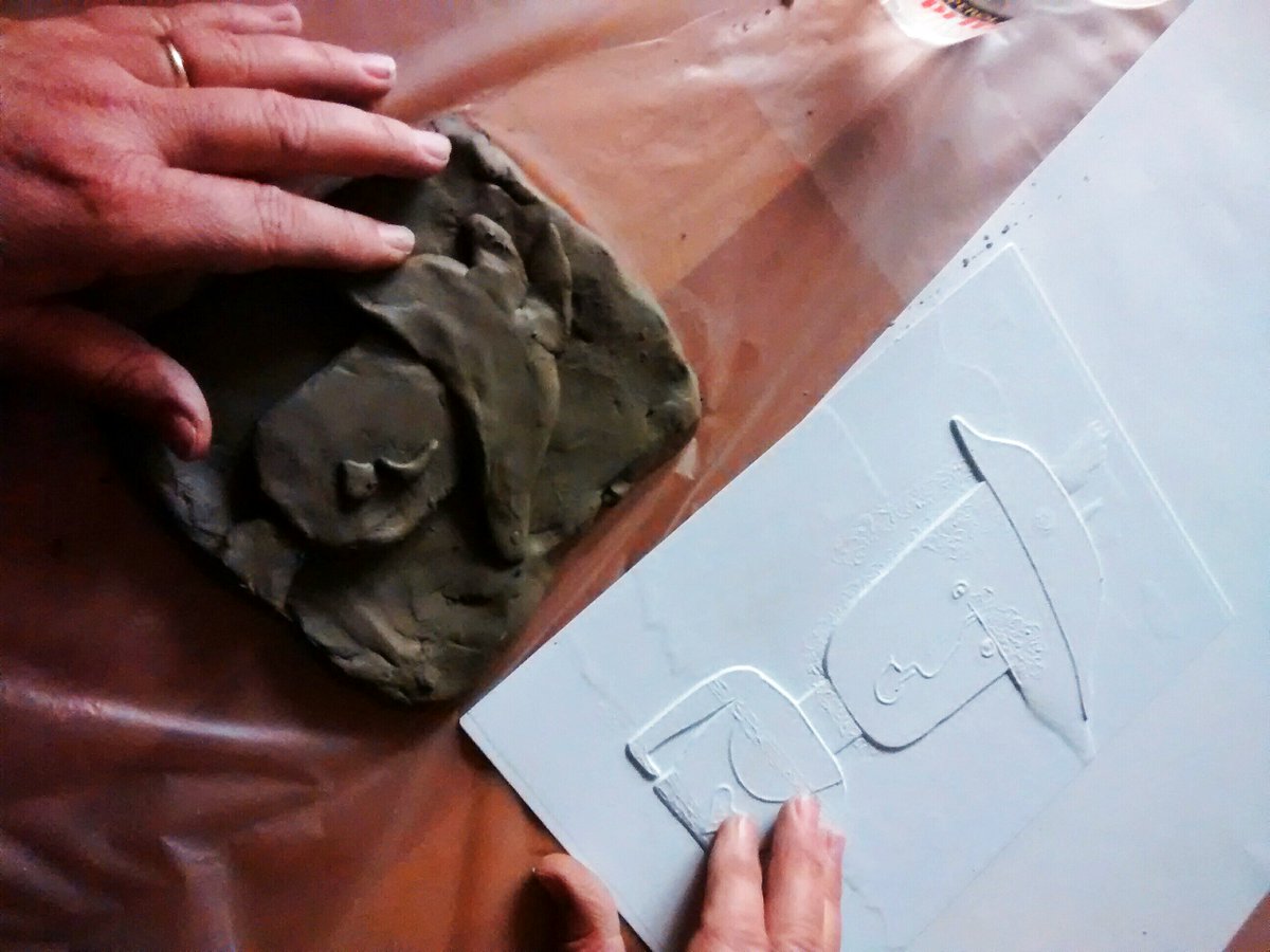 GuggenheimPGC's tweet photo. #Doppiosenso termina oggi con un laboratorio e la "ri-creazione" dei capolavori scoperti tattilmente @MuseiSenza https://t.co/7WzRHOSwa6