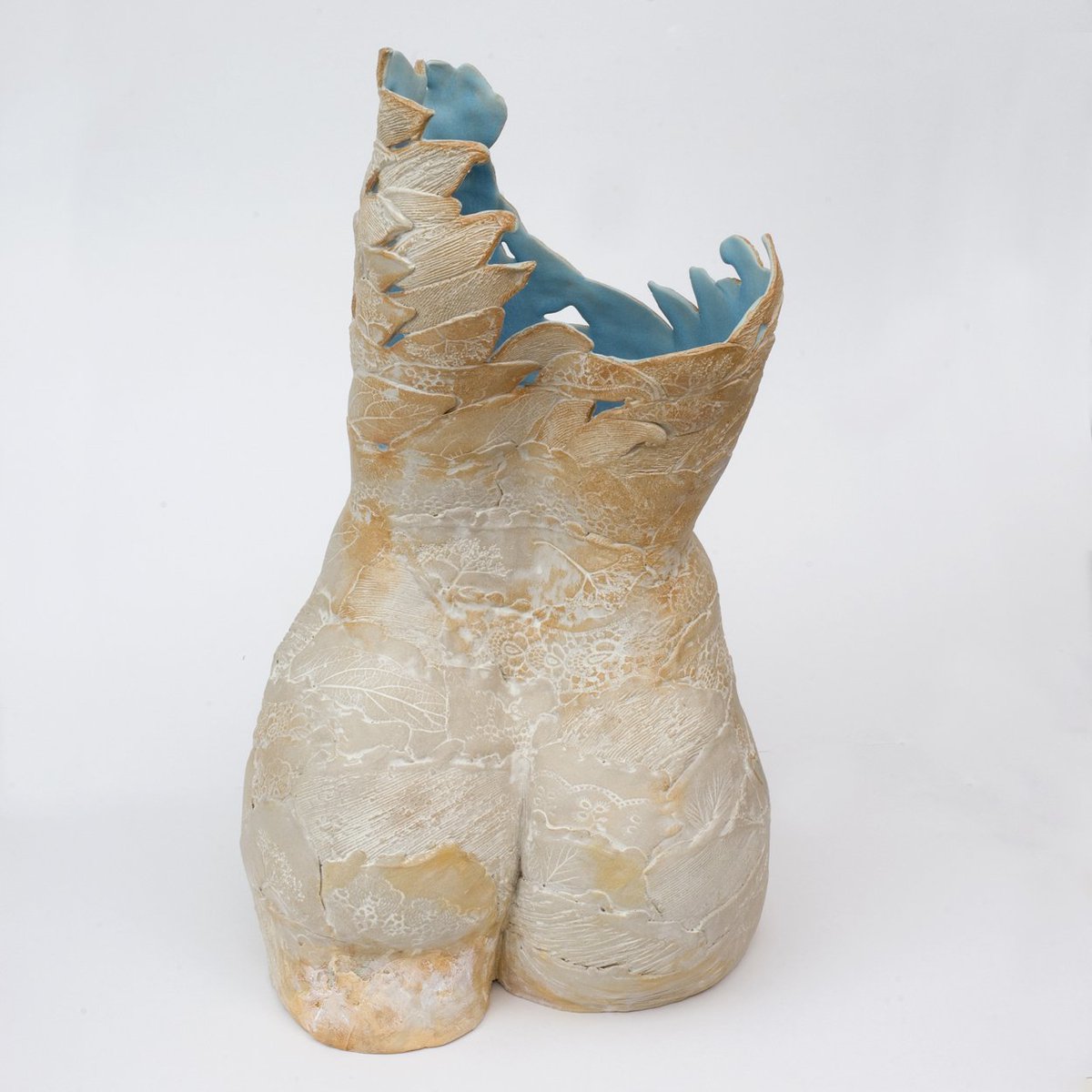 newashgate's tweet photo. Also part of the Surrey Artist of the Year competition are delicate figures by @FayeMayo Who'll get your vote? #SAOY https://t.co/CYYCjErHwi