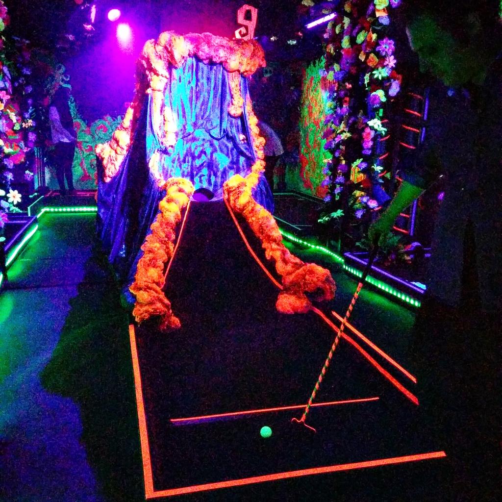 LondonPopups's tweet photo. Opens Monday - The @plonkgolf UV 3D #crazygolf course at 186 Hackney Road #E2 - A 9 hole course https://t.co/yVKqKIozZG