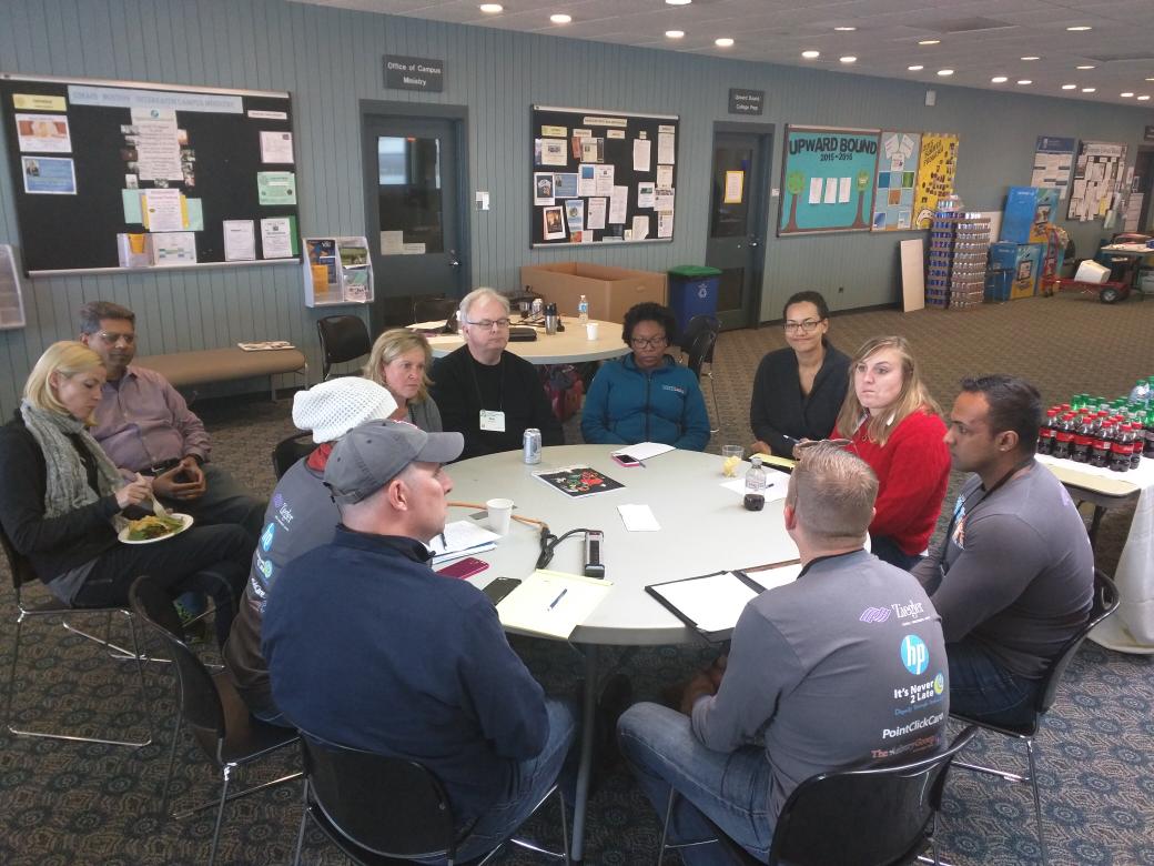 LeadingAgeHack's tweet photo. A meeting of coaches! #agehack #LeadingAge15 https://t.co/Ce8waBsgdM