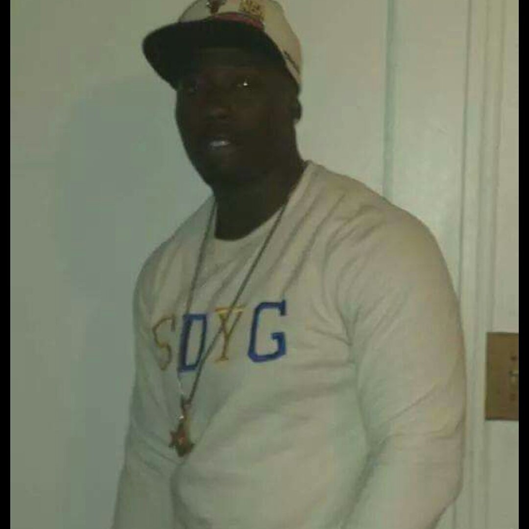 Dosumthangz's tweet photo. AS A CHILD I LOOKED UP TO ALL THE THUG NIGGAZ.  #SDYG https://t.co/BZfex2Y2oi