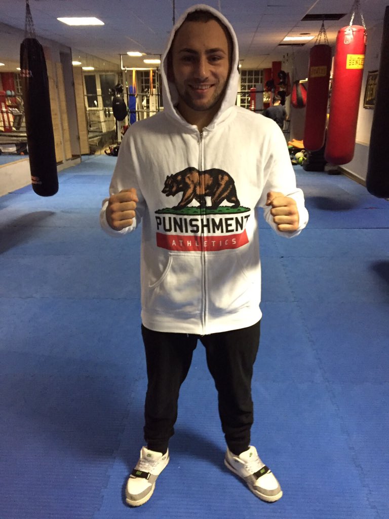 IlbayDeniz's tweet photo. βοΈWINTER IS COMINGβοΈ
so go on https://t.co/Dlgq5CaxKw & get U that CA BEAR ZIP HOODIE like I got !
#21NOV15 #winning https://t.co/wAG2LAf6gs