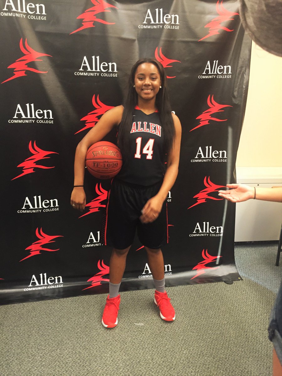 RONZASHA's tweet photo. GAME DAY !!!!! #allendevils #14 https://t.co/9LZUPpM6U8