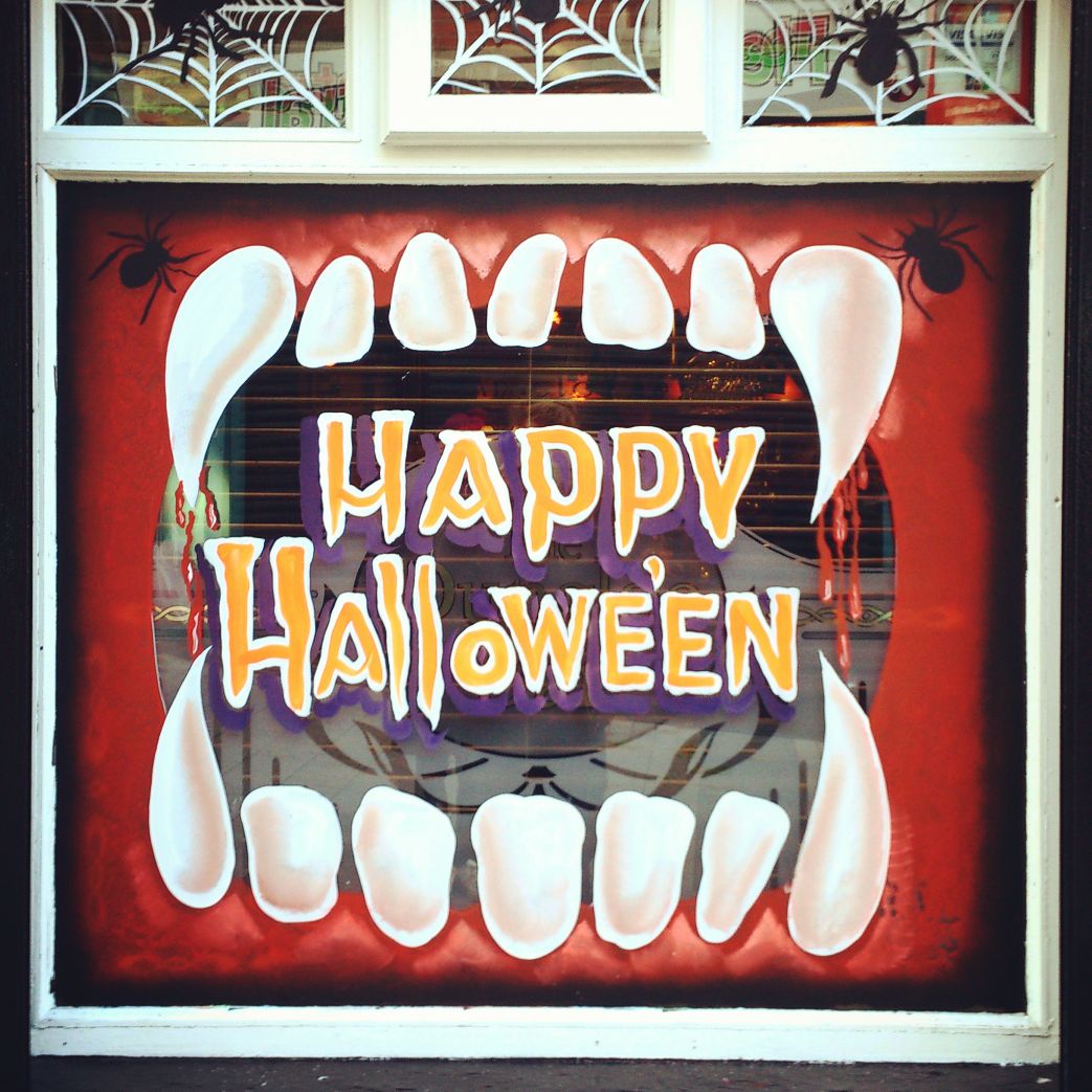 Hejorama's tweet photo. Derry is more than ready for #Halloween...
#MustLoveFestivals #HalloweenDerryStrabane #DiscoverNI #ThereWillBeBlood https://t.co/F2EN4PYsmk