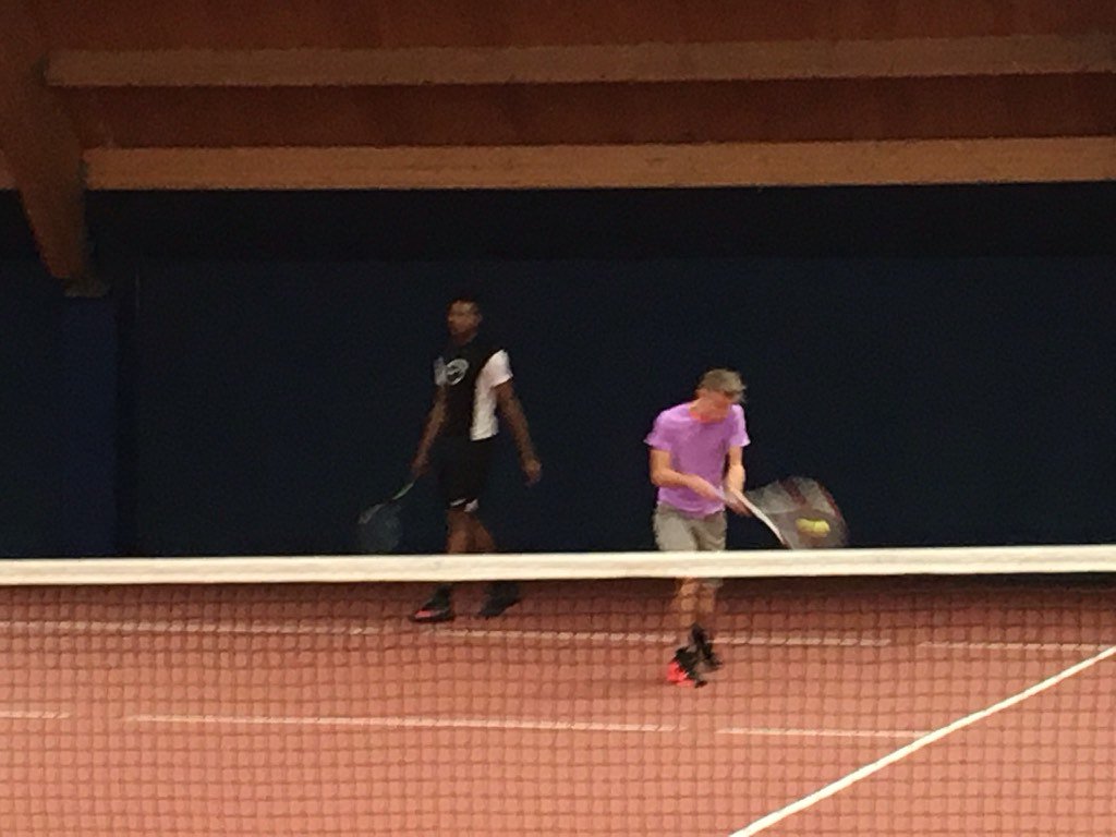 matchprotennis's tweet photo. Battle of the backhands....Who's got the best??? 🎾👍 @amy_tennis98  @BranTeape https://t.co/MIwo4h2RHf