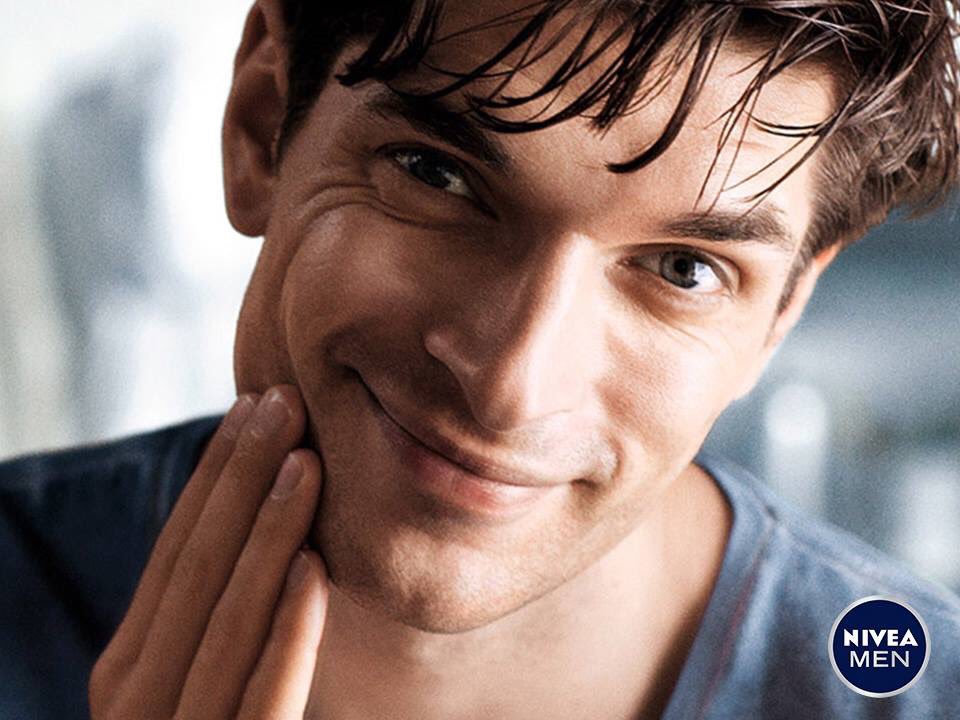 Klaar voor #Movember?
Zorgen dat jouw snor wel snor zit begint met een scheerbeurt: niveamen.nl/grooming-guide…