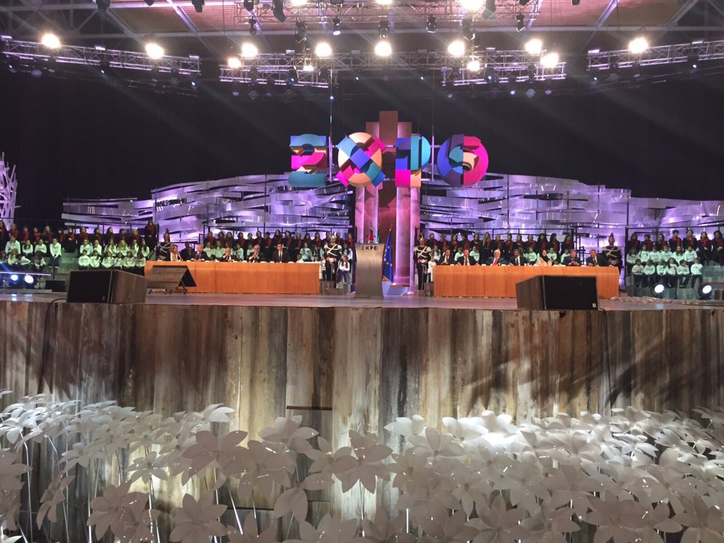 meb's tweet photo. "Uno dei grandi piaceri della vita sta nel fare quello che la gente dice che non riuscirai a fare.” #orgoglioexpo https://t.co/KpdQ39mwMX