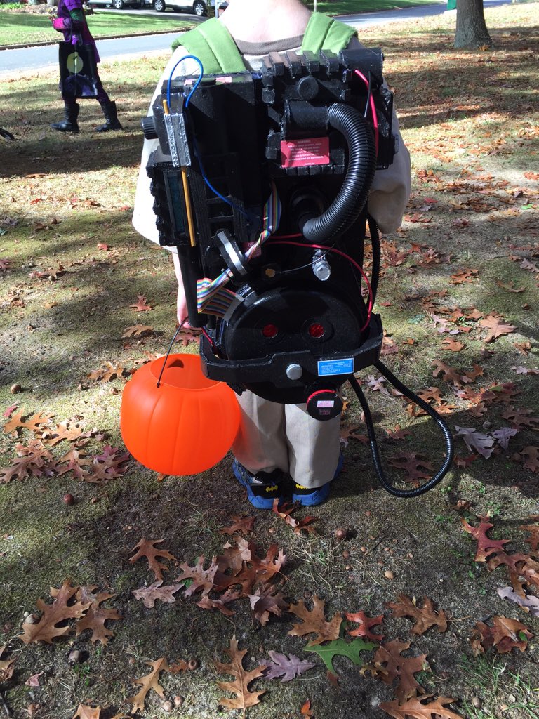 ps24lau's tweet photo. Happy Halloween! He waited all summer to show this off! #ghostbusters #protonpack #customprop https://t.co/cdscMeKdFI