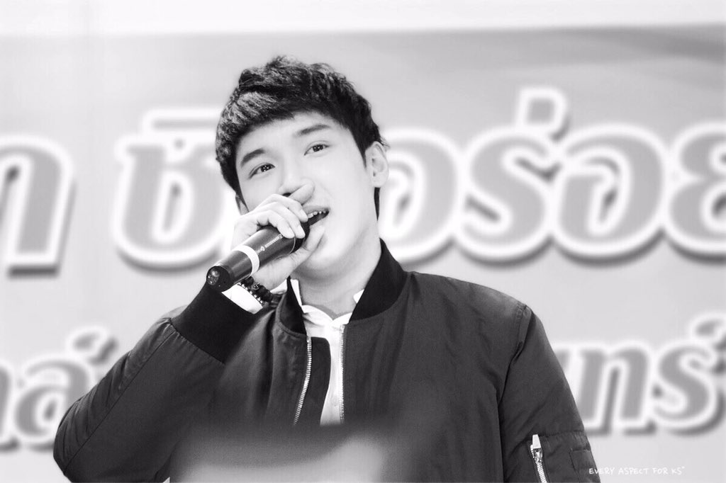 EveryAspect_KS's tweet photo. 20151031 #KS #Plusmall ดูกันยาวไป บ้านนี้ว่างทั้งคู่ 😁😁😁 https://t.co/liHVnHWmmF