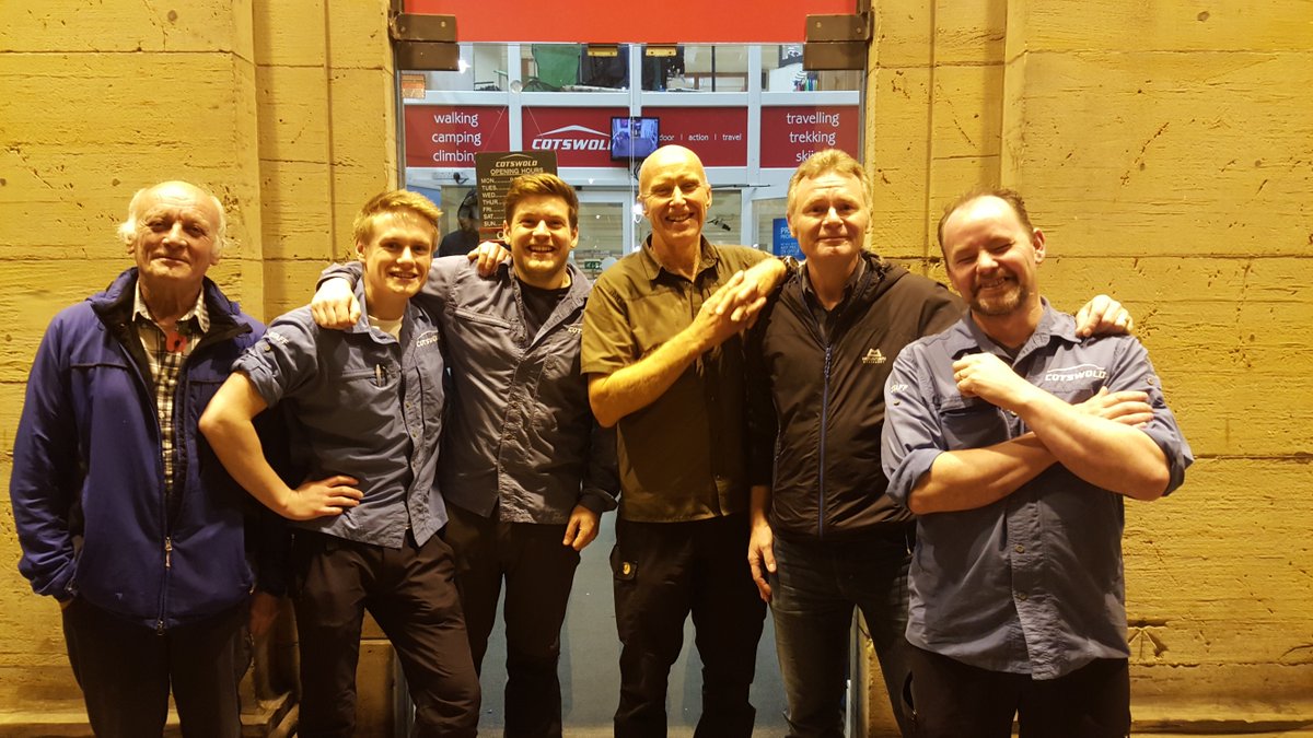 CotswoldTWells's tweet photo. Here's a photo from the end of last nights talk just before the pub with @alanhinkes #mountainmen #menthatmountain https://t.co/cr1gEDT6OO