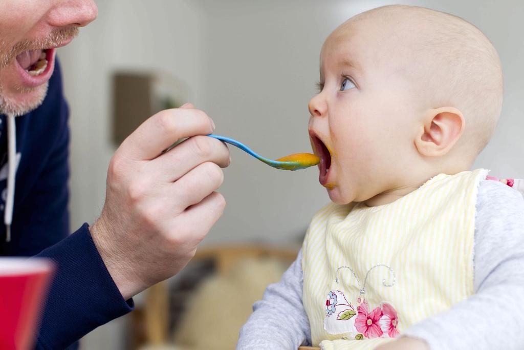 Tidak Dibenarkan Memberikan Makanan Ini Pada Bayi - AnekaNews.net