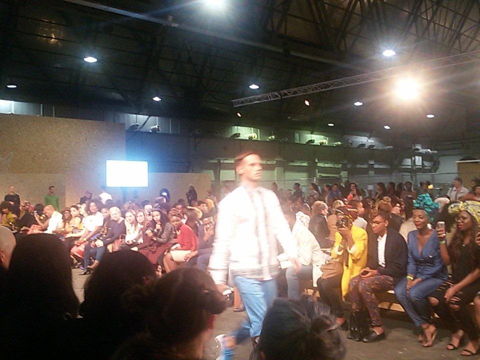 PauleReneeEtogo's tweet photo. #Brussels #EthnoTendance Fashion Week. Just a blast of colours and African fashion. Congrats https://t.co/Tuelt924iC