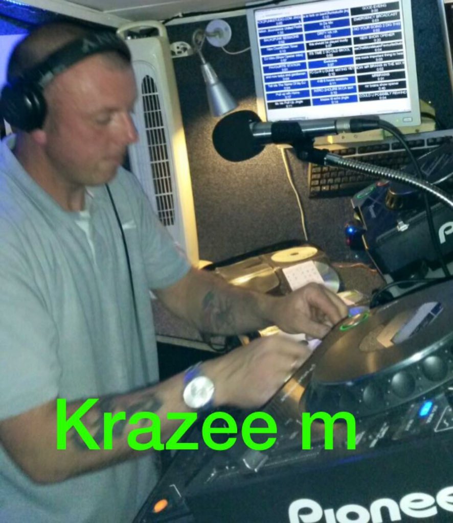 Cacth me live and direct tonight 6 till 9 back2funkstudio.com <a href="/Back2FunkStudio/">Back2FunkStudio.Com</a>