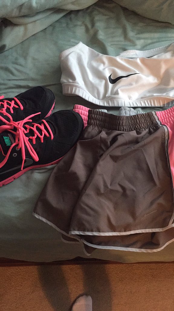 KimpossibleWebb's tweet photo. Force yourself to change into the clothes. You may find the will. Don't overthink, just do it! Works for me! https://t.co/iVbetKkglS