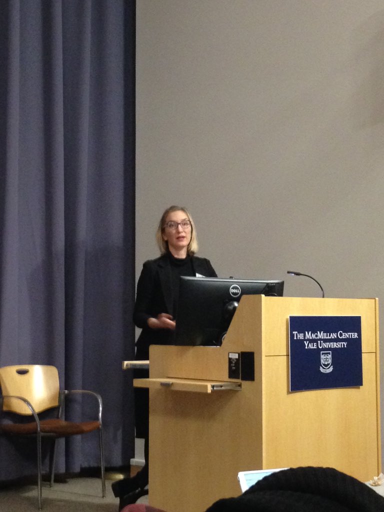 araujohistorian's tweet photo. Anne Eller presents Abolition and Emancipation in the 'Non'-Plantation Caribbean panel Atlantic Abolitions #GLC2015 https://t.co/QNqypzFaz2
