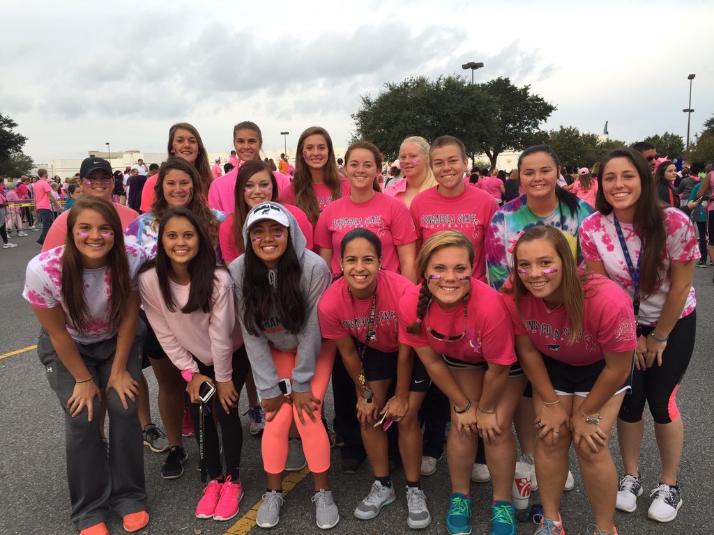 lanijoi27's tweet photo. Breast cancer walk with my besties 🎀💕⚾️ #pscsoftball https://t.co/m5rXo76JOs