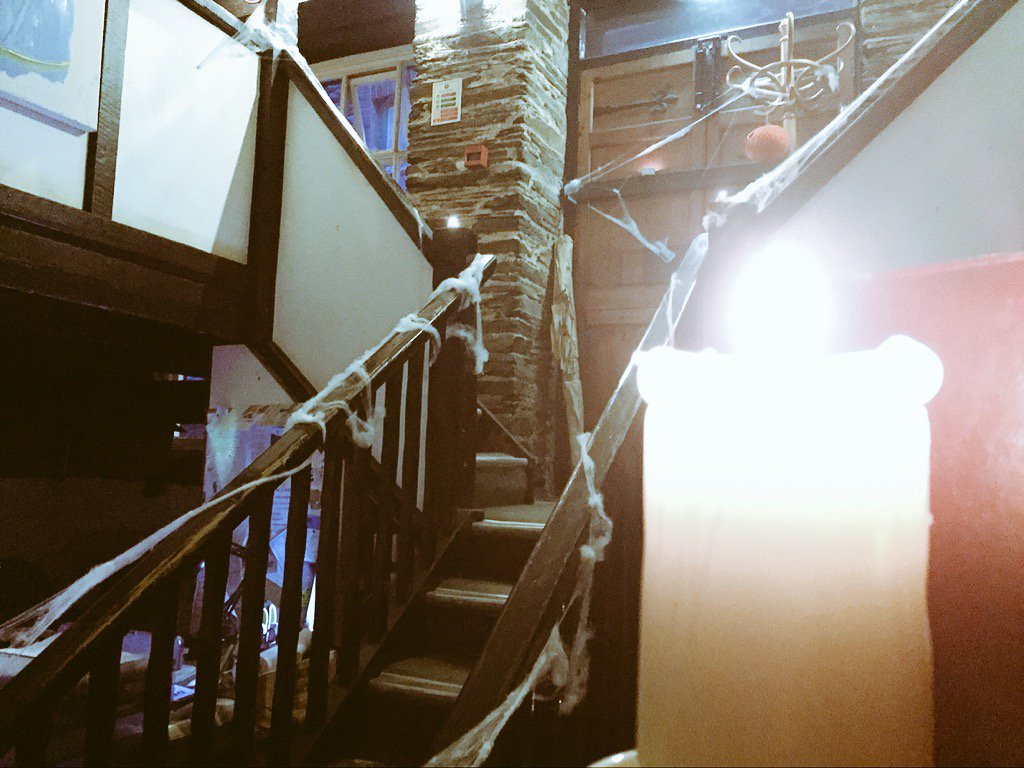 Will you join us for Halloween tonight? Don't be scared! 🎃👻