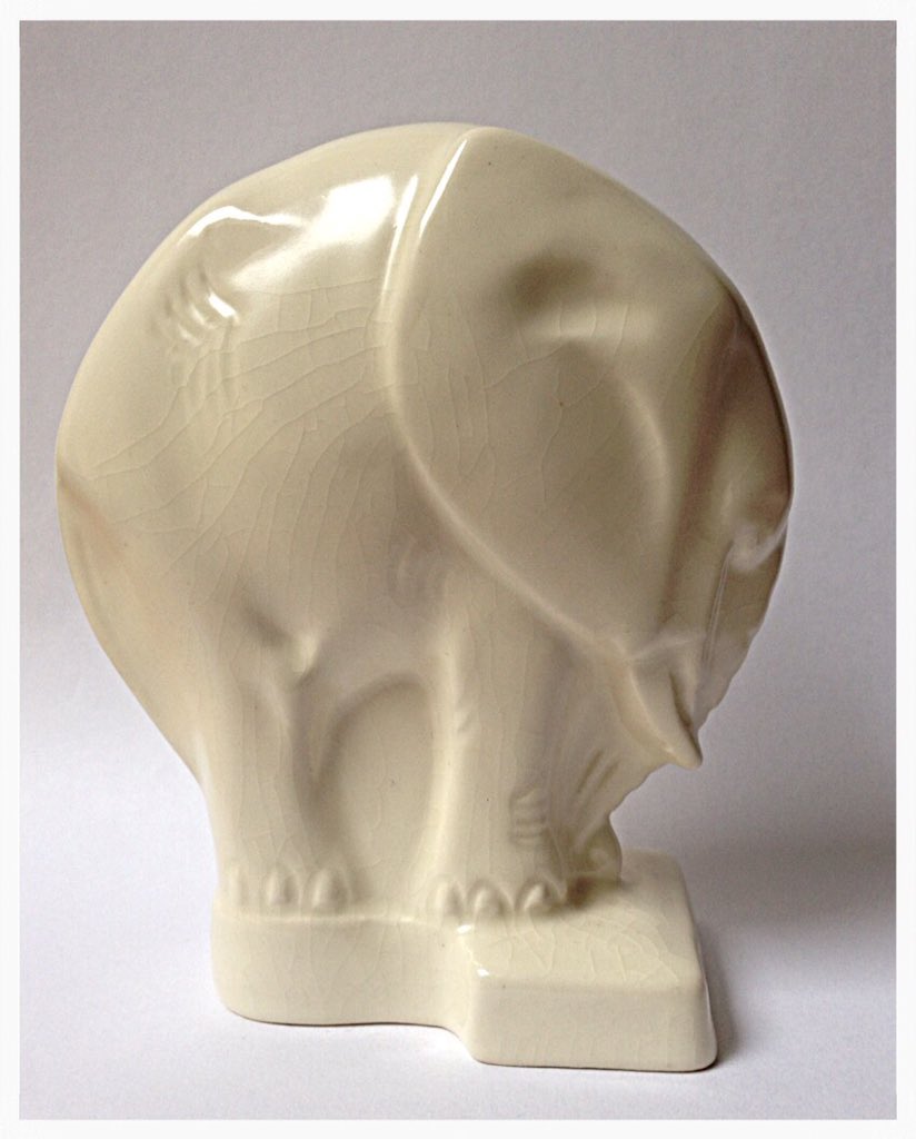 Ren9Rene's tweet photo. #artdeco #durchdesign #ceramics Chris van der Hoef 1875-1933 https://t.co/t45K6MdyNC