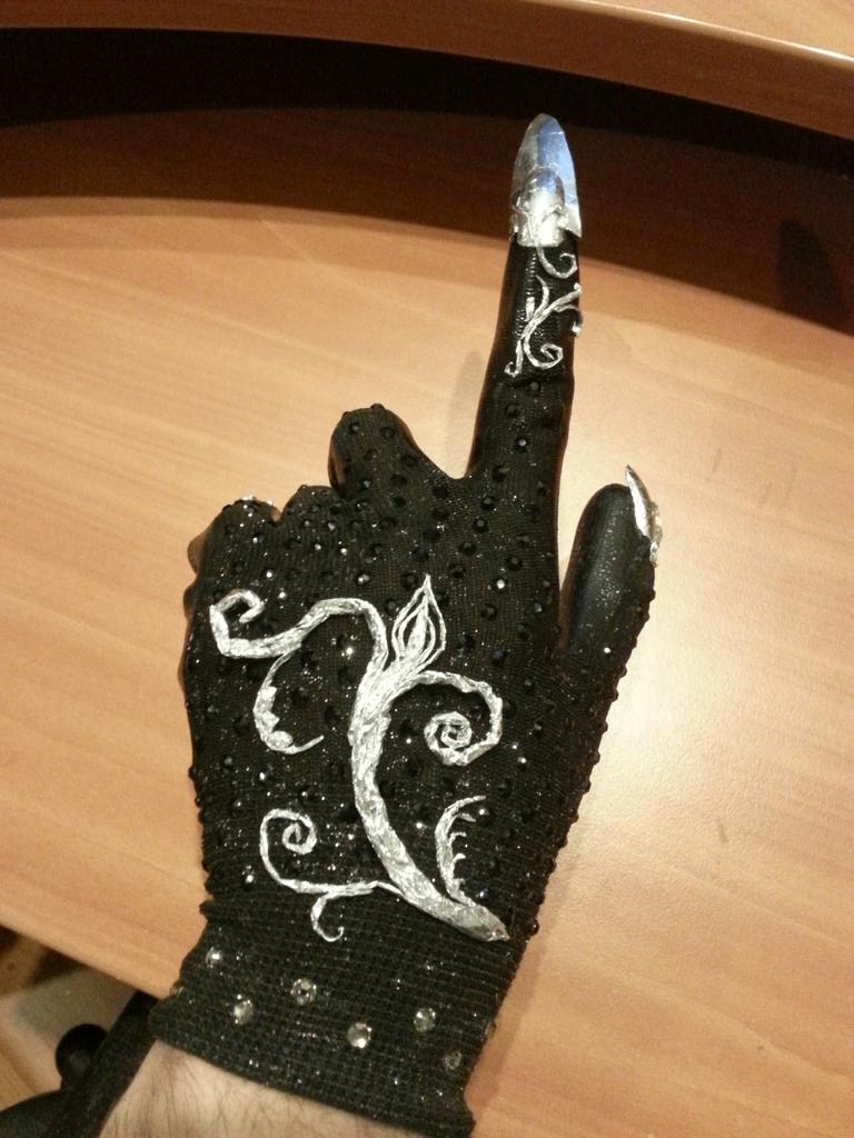 polas124's tweet photo. So happy with a result. took me three sleepless nights to make :D
#ahsHotel #Helloween #helloween2015 @AHSFX https://t.co/mWh1hH4OGX