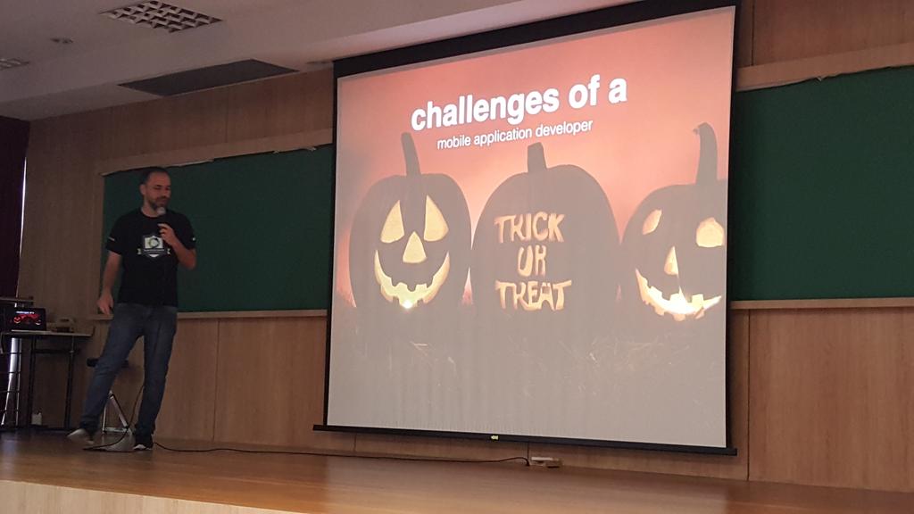 adrianobertucci's tweet image. Desafios para desenvolvimento de aplicativos mobile com #alm. Com @WilliamSRodz no #almroadshow de #Curitiba