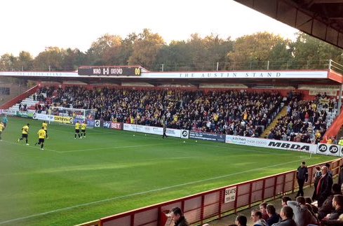 AwayDays_'s tweet photo. Oxford United fans at Stevenage today. #oufc https://t.co/Fv0Jq4e4hF