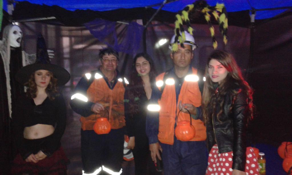 mp_zuniga's tweet photo. Hallowey en el puerto..partimos #PlanB  #puertocentral #muellajecentral https://t.co/i9pezgBVJI