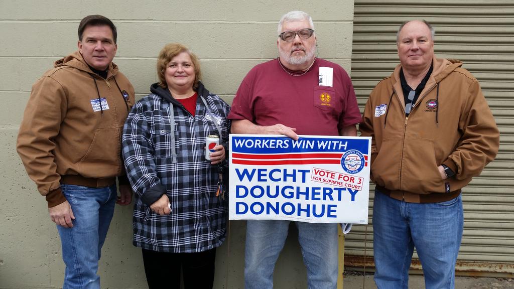 PaAFL_CIO's tweet photo. Lunch and conversation with IAM Local 1842 members at Joy Mining Machinery in Franklin, PA. @MachinistsUnion #GOTV https://t.co/Br4xLIQSBT