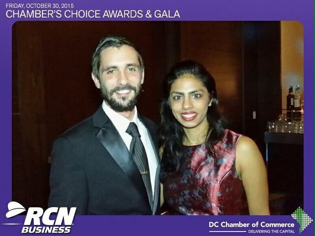 thinklocaldc's tweet photo. Bumped into Irfana frm @DCBridgePark last nght @ #DCChamberGala & we tlkd abt blding econ bridges btwn wealth gaps! https://t.co/HSB6fSYRSQ